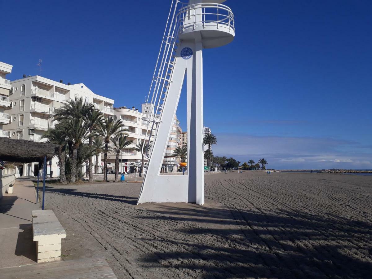 2 Bedroom'S Flat On The Beach, City Center, 1 Line Санта Пола Екстериор снимка